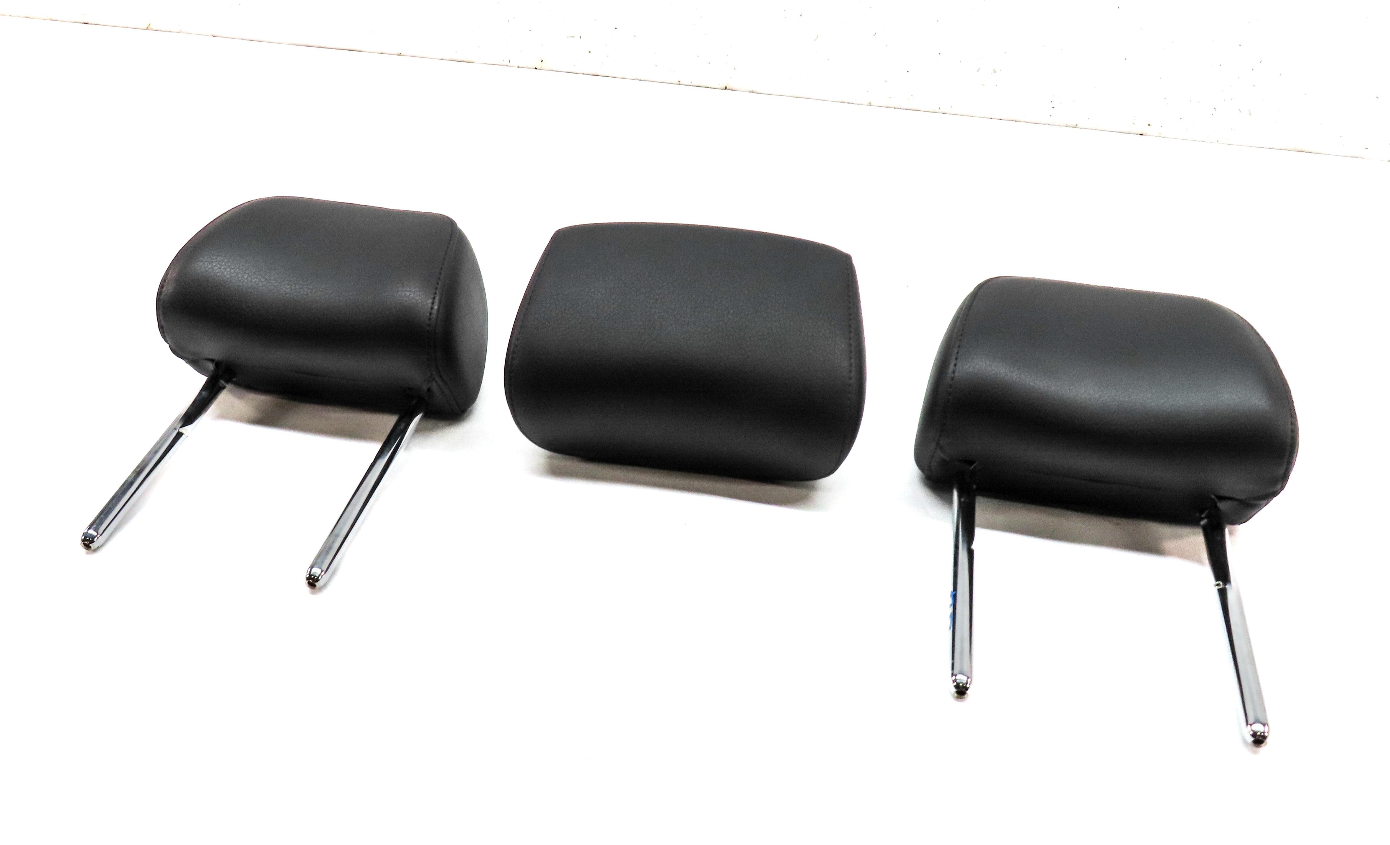 13-16 A4 S4 12-18 A6 S6 C7 B8 REAR LEFT RIGHT CENTER SEAT HEADREST SET/3 (Black) — exact item pictured